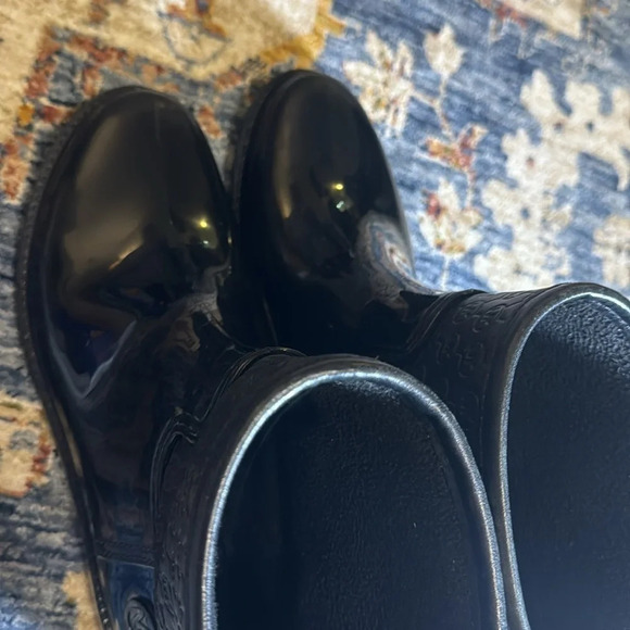 MK Michael Kors Designer Women Blakely Logo Embossed Ankle Rain Boot Shoes Blk 7 - Picture 13 of 15